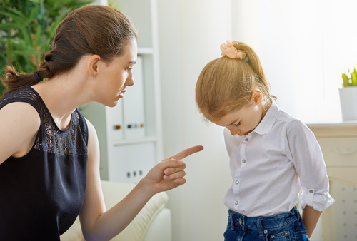 Cele mai rele șapte lucruri pe care le poți spune copilului